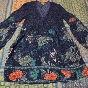 Women’s Billabong Just Like You knee length dress, sm, floral, babied condition.